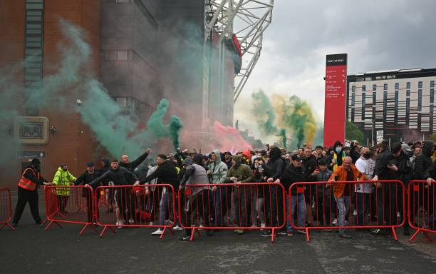 也给我们呈 也给我们呈