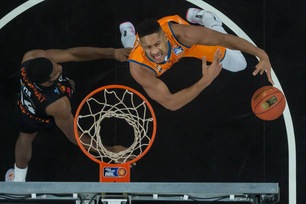 入更多市场 入更多市场