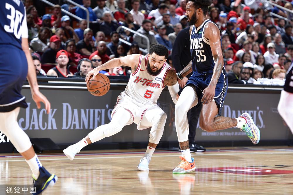 裁判和队友 裁判和队友